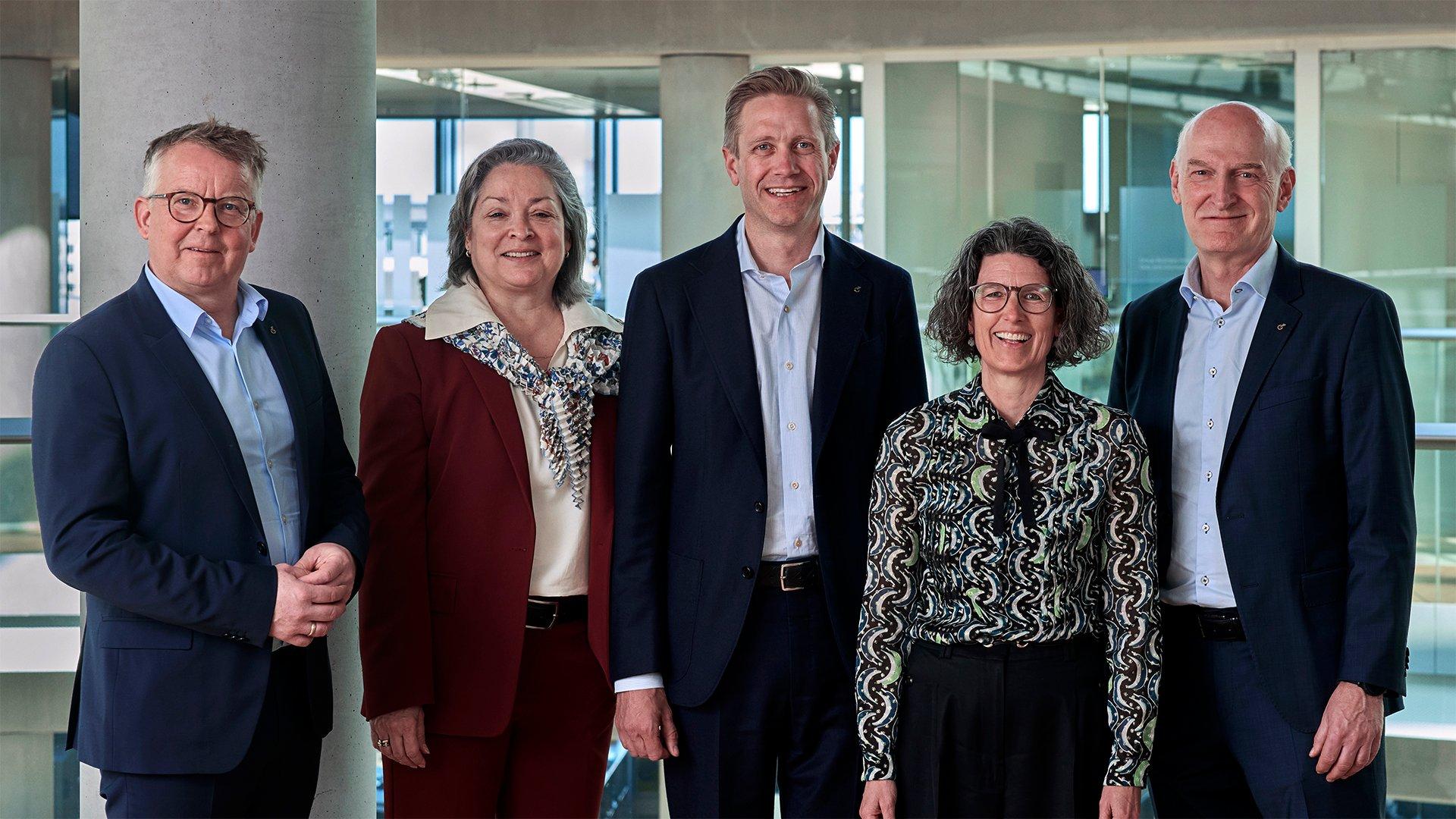 Group Executive Board. Left to right: Michael Simmelsgaard, Eva Kienle, Christian Jensby, Lone Tvis, Peter Heymann Andersen