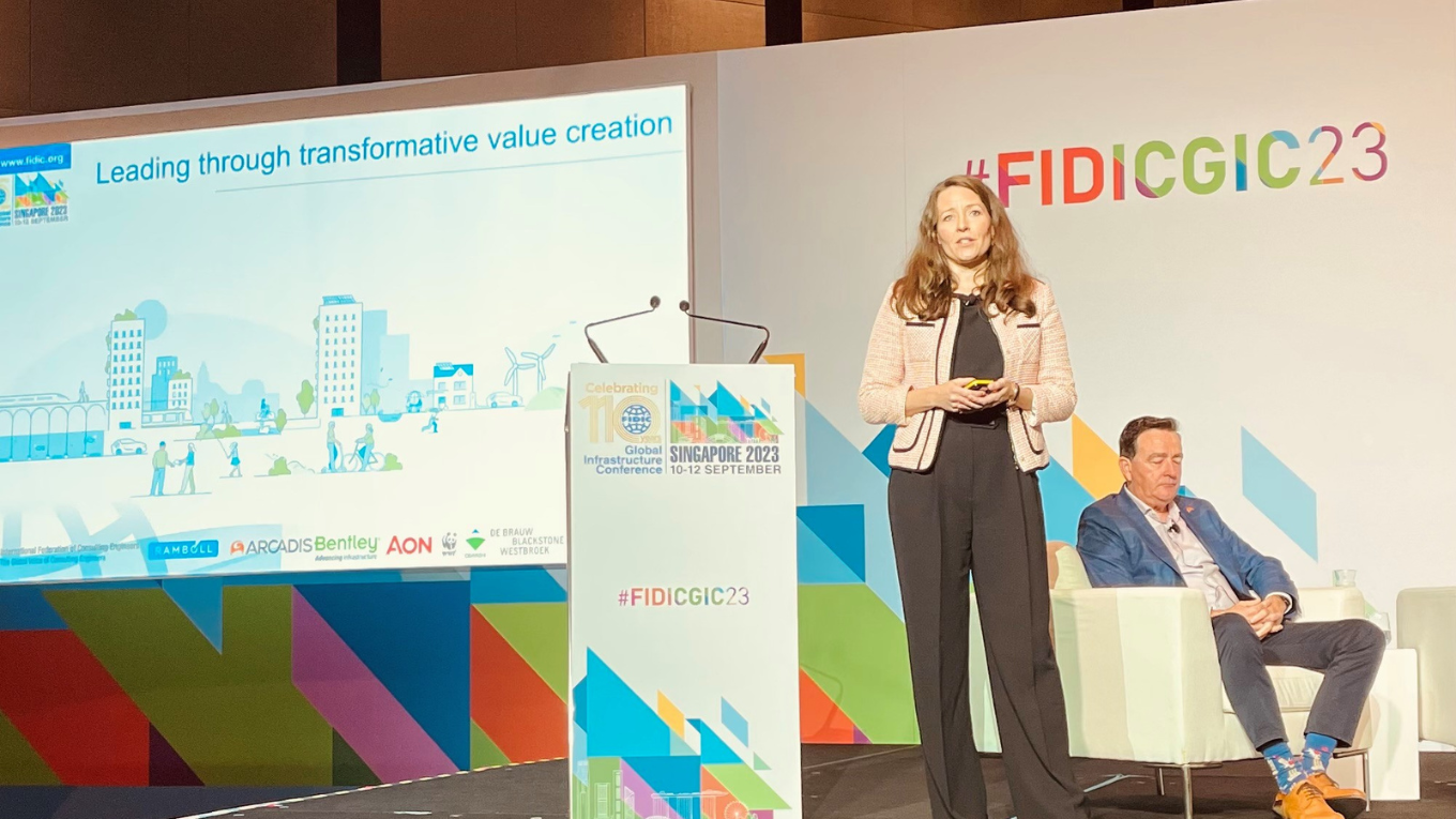 Elina in a panel session at FIDIC GIC 2023 - Report launch 