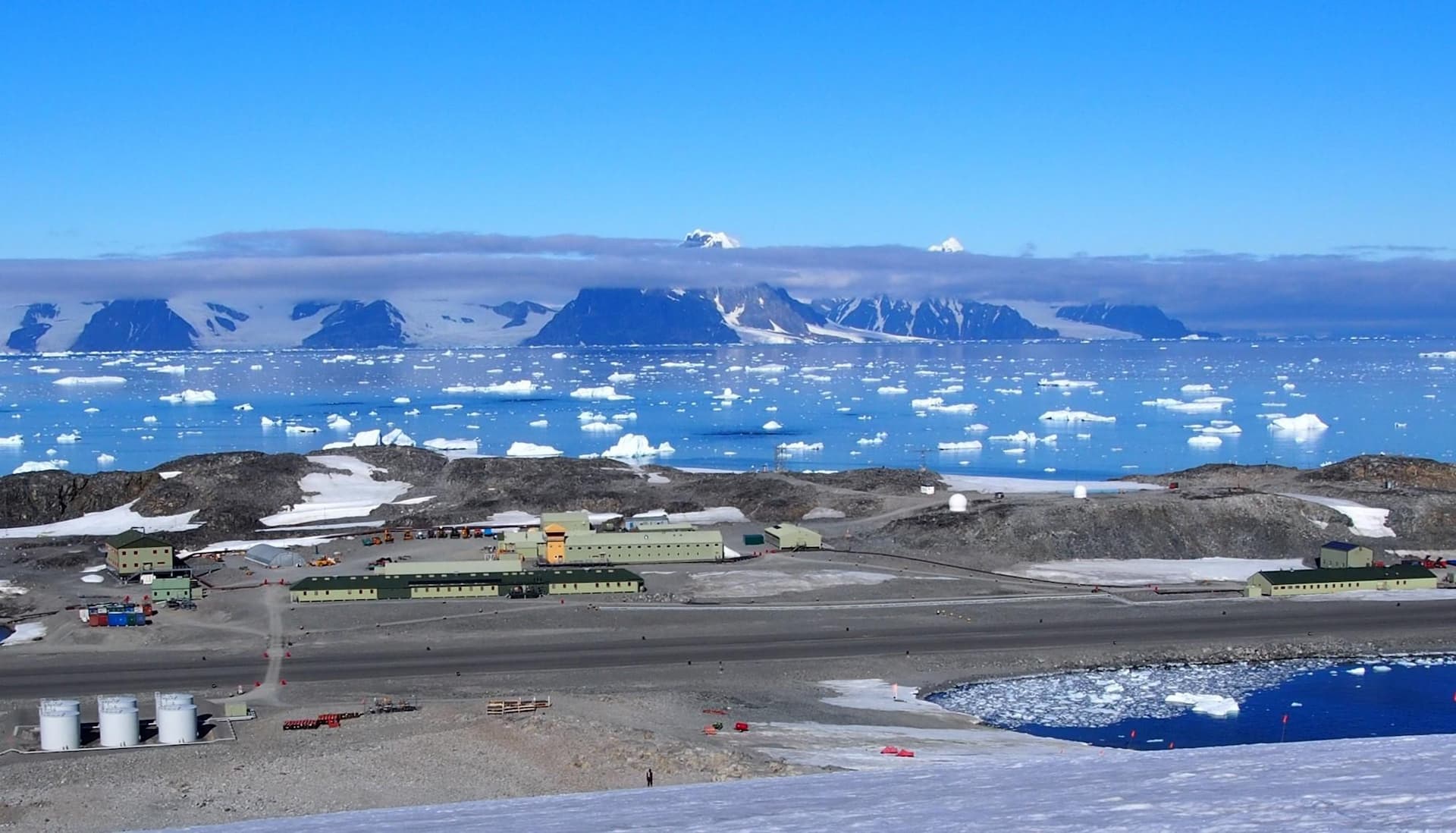 Rothera Research Station undergoing modernisation as part of the Antarctic Modernisation Programme