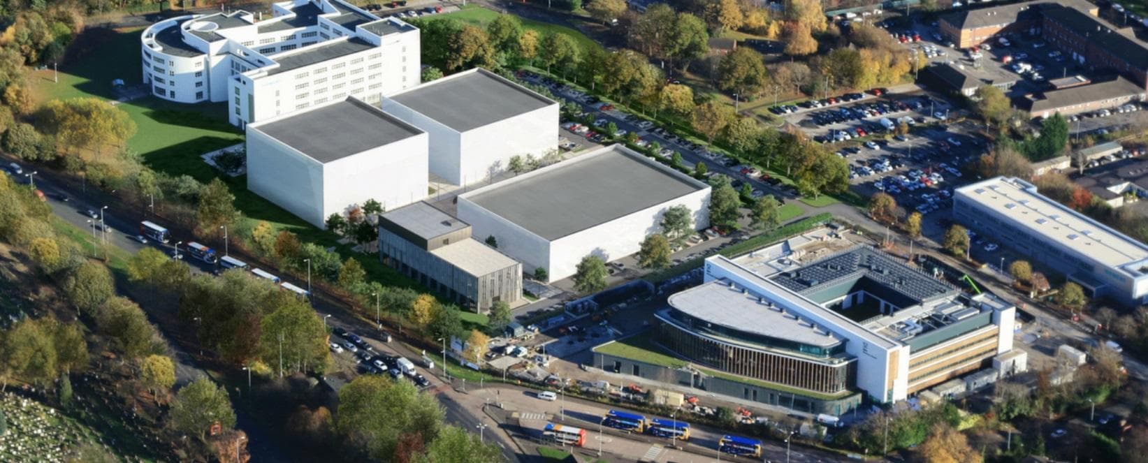 The first building to achieve net-zero carbon emission designed under the new UK Green Building Council definition is a new commercial office on Didsbury Technology Park.